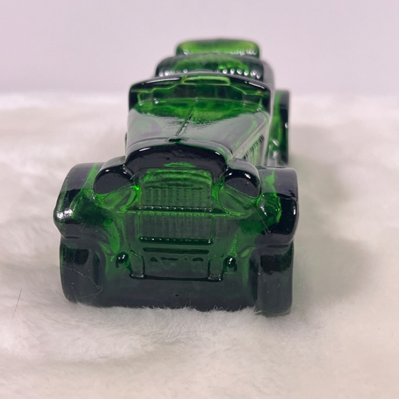 Avon Maxwell ’23 Deep Woods After Shave Green Glass Car Shaped Bottle Vintage - Picture 4 of 10